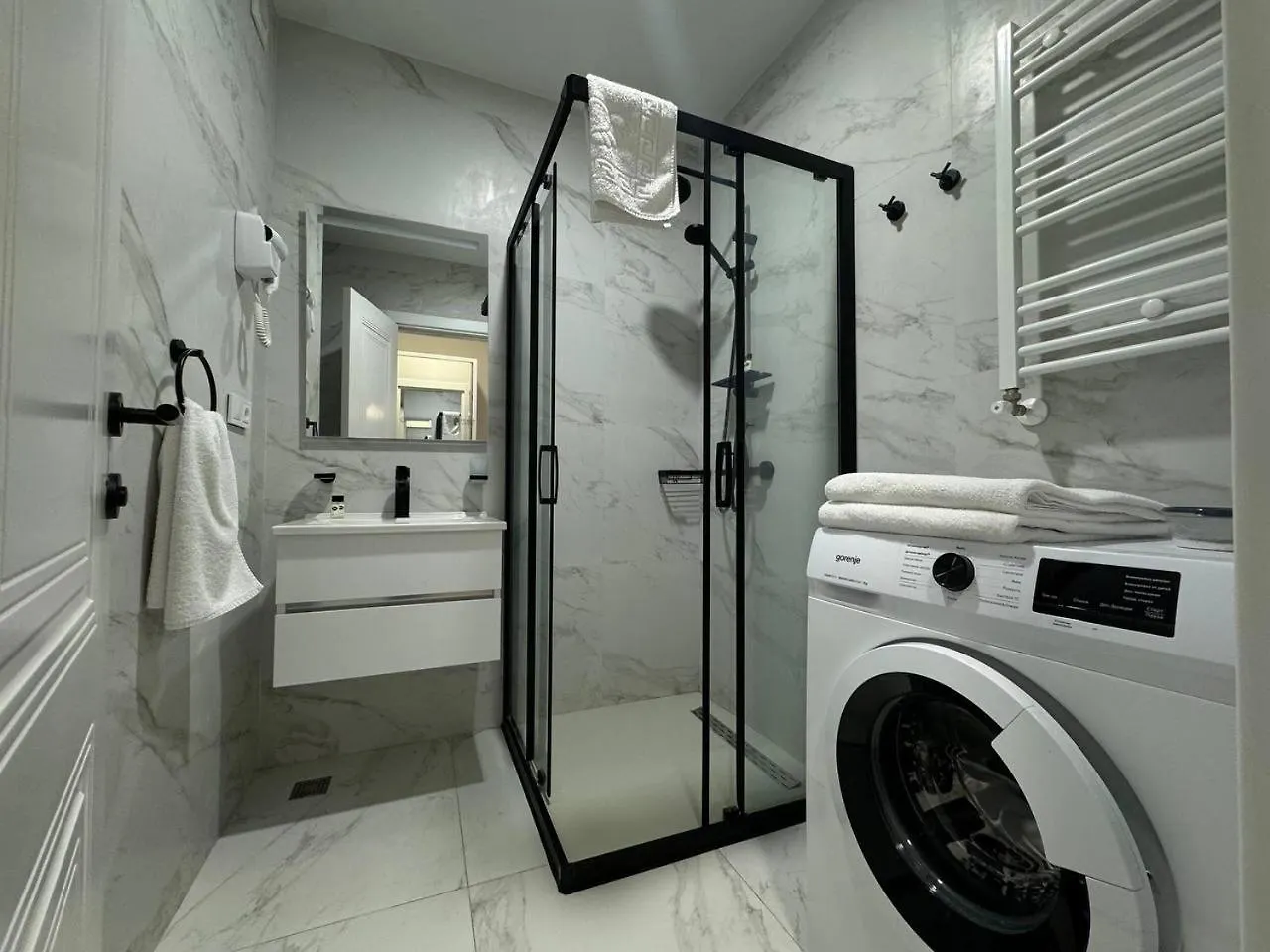 Spacious Apartment With Sea View Batumi Georgia